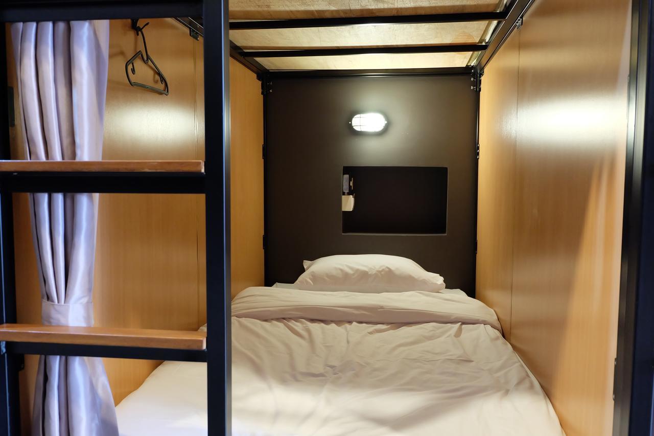 Sleepover Hostel Ban Bang Khwang Exterior photo